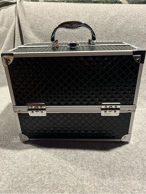 Caboodles Black Quilted Train Case with Silver Hardware